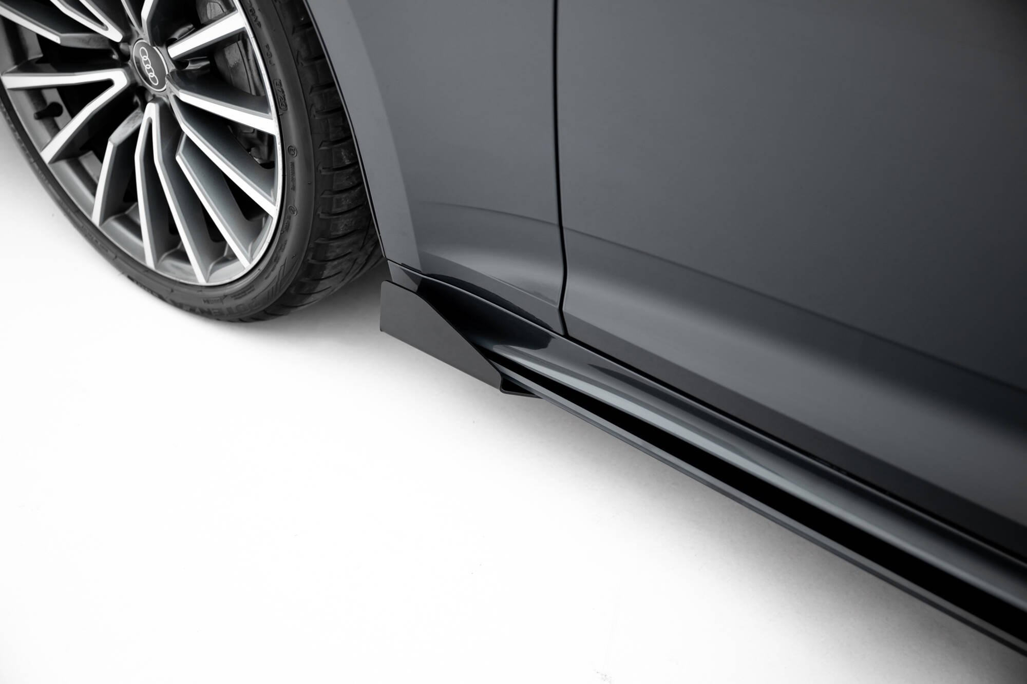 Maxton Street Pro Seitenschweller Ansatz + Flaps für Audi A5 Sportback F5 Facelift schwarz Hochglanz