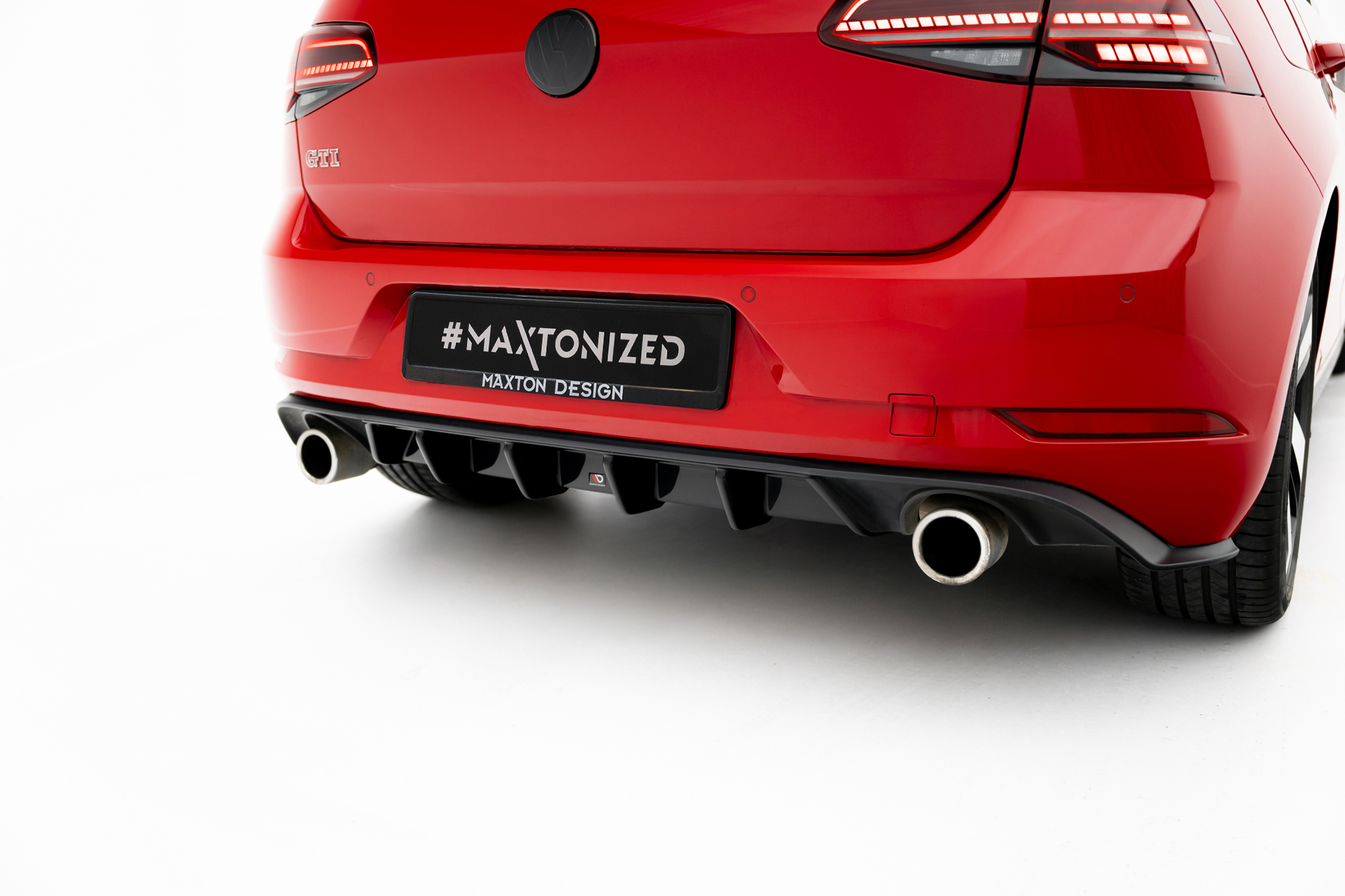 Maxton Diffusor Heck Ansatz für VW GOLF 7 GTI FACELIFT schwarz Hochglanz