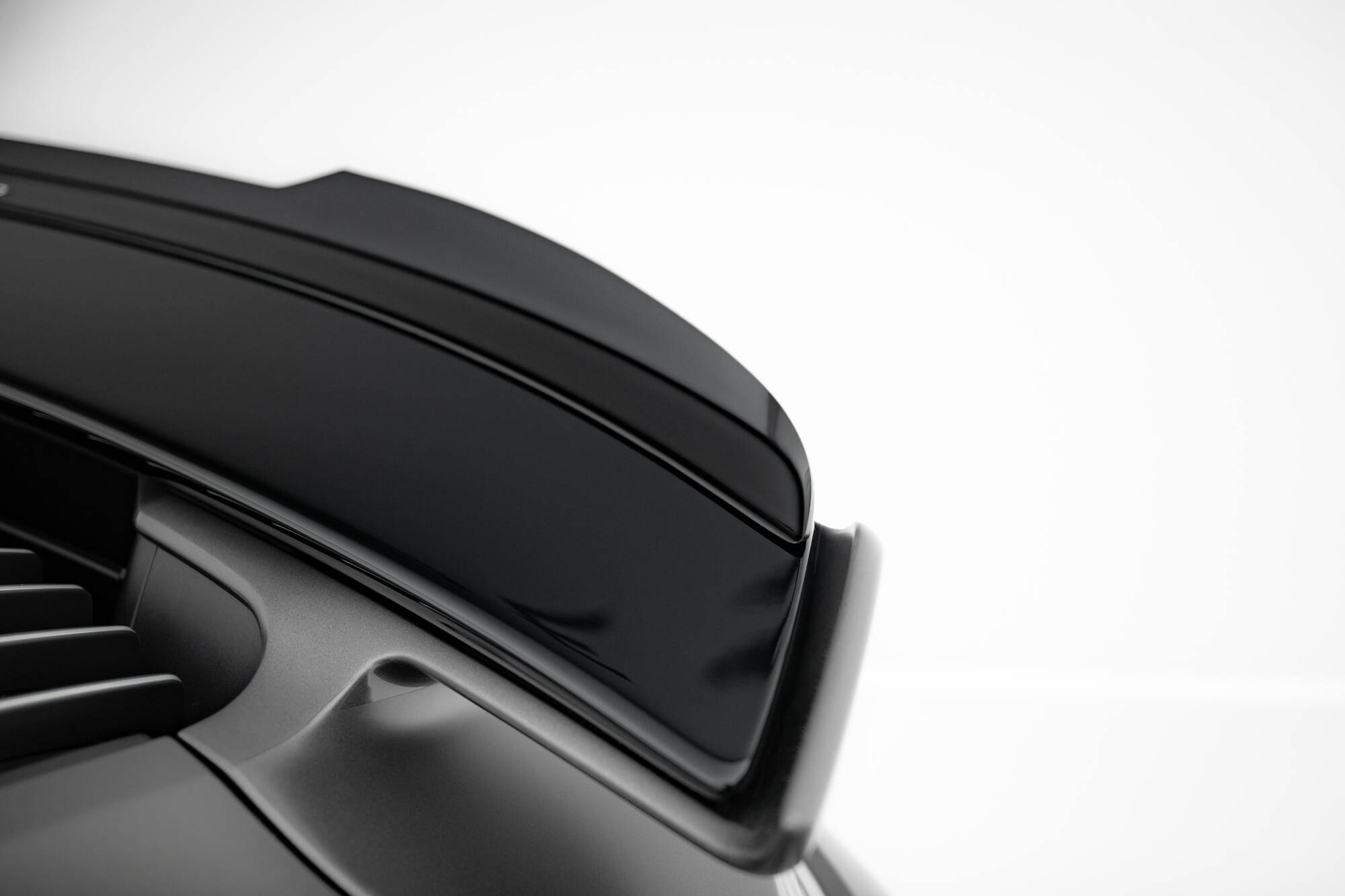 Maxton Spoiler CAP für Porsche 911 Turbo S Sport Package 992 schwarz Hochglanz