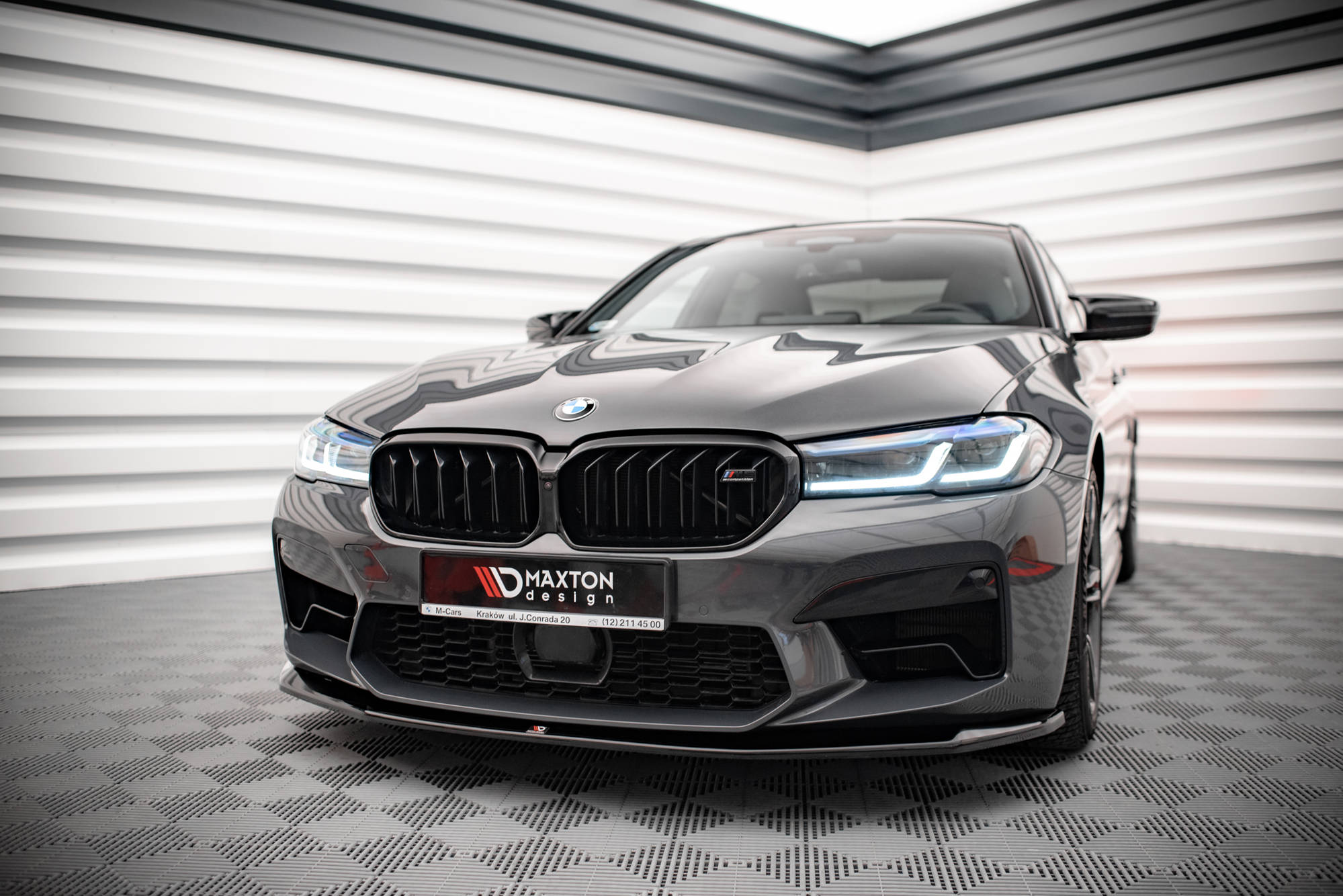 Maxton Front Ansatz V.3 für BMW M5 F90 Facelift schwarz Hochglanz