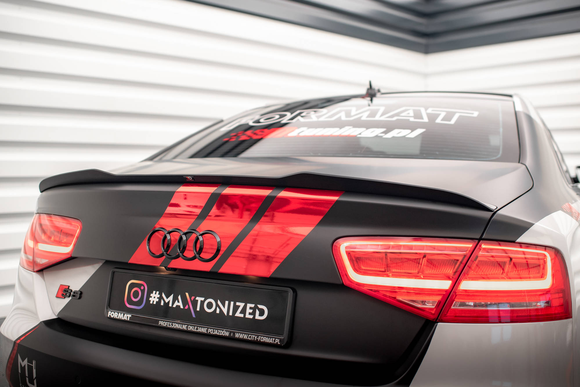 Maxton Spoiler CAP für Audi S8 D4 schwarz Hochglanz