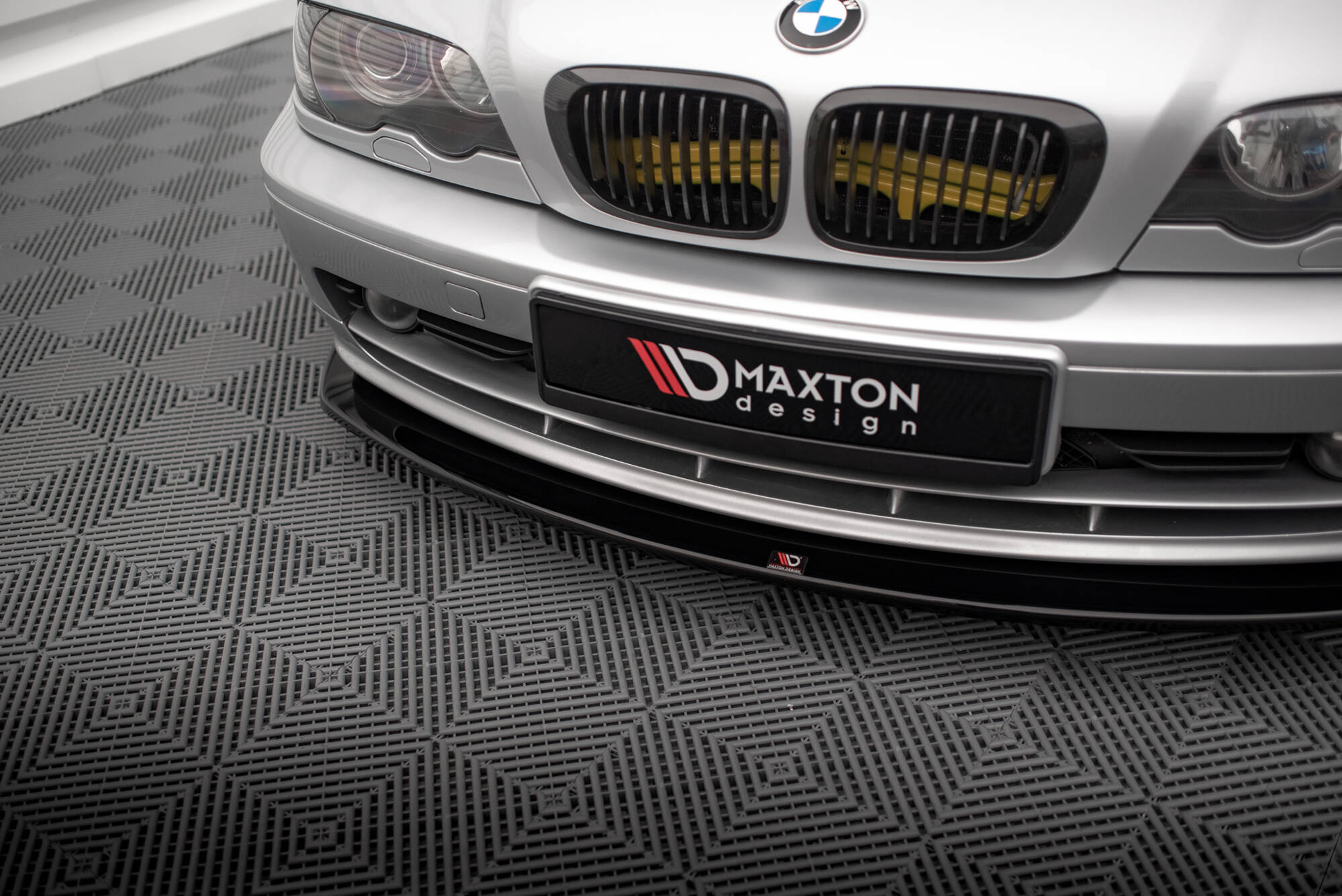 Maxton Front Ansatz V.2 für BMW 3er Coupe E46 schwarz Hochglanz