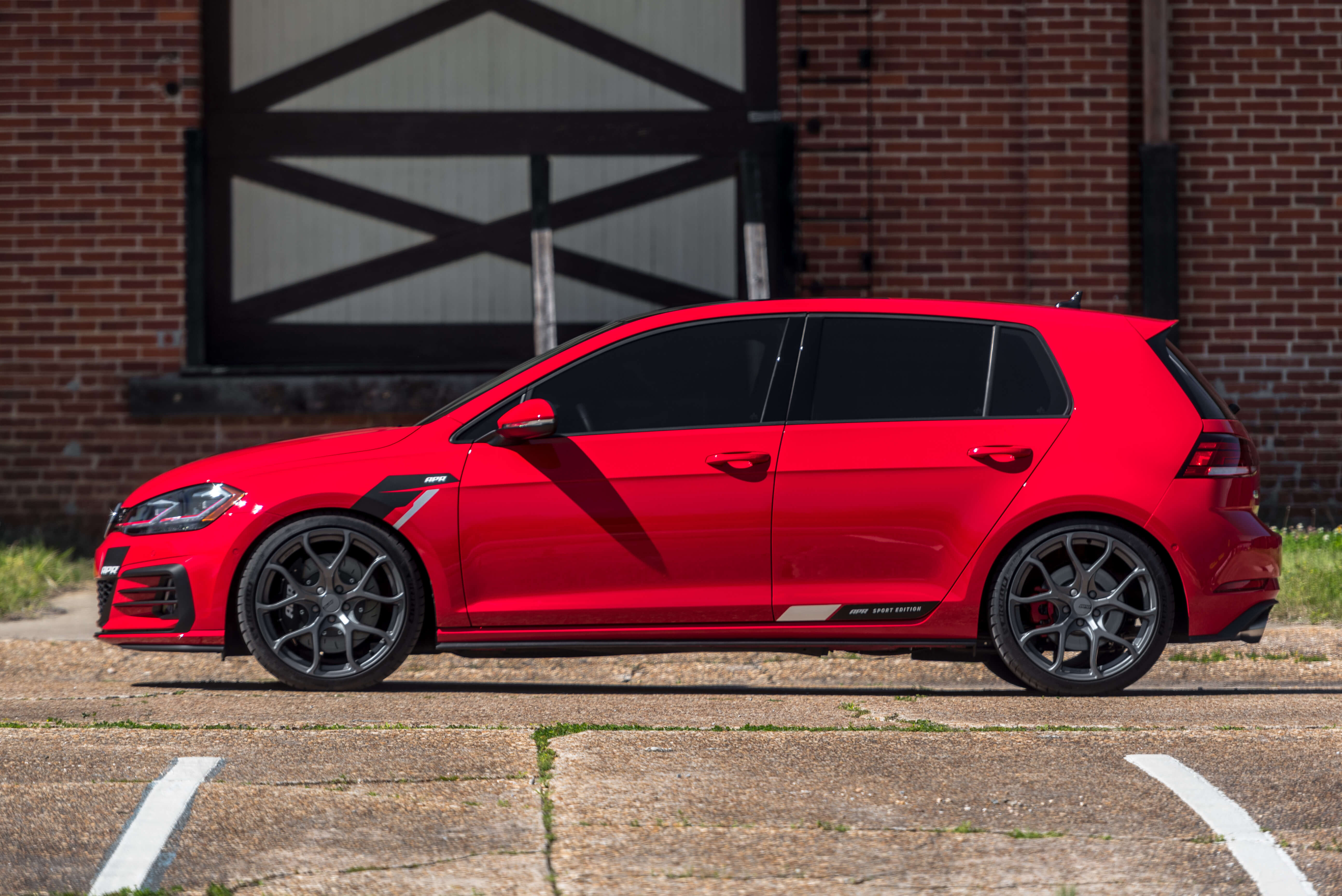 APR Flow-Form Rad A01 "Gunmetal Grau"