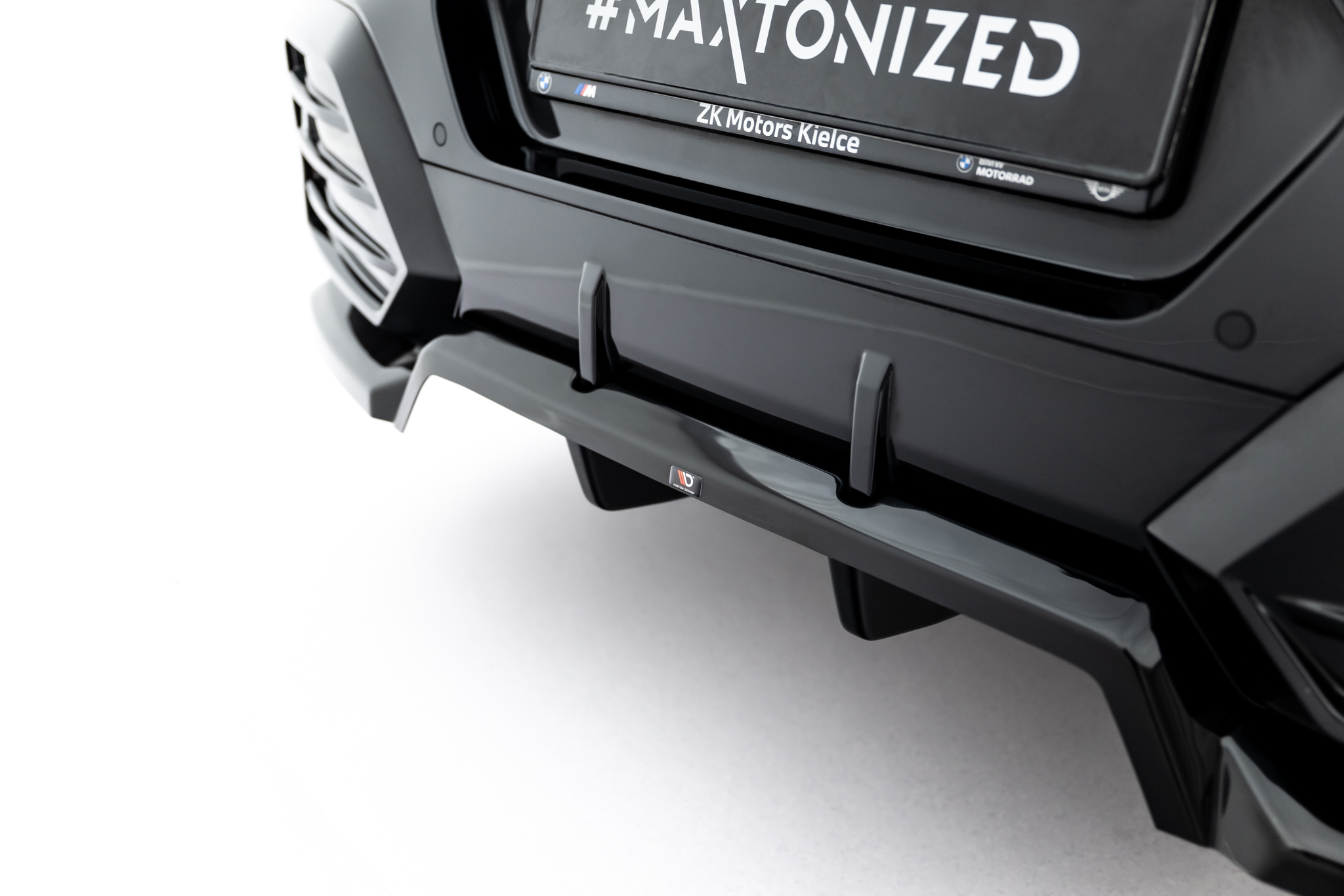 Maxton Mittlerer Cup Diffusor DTM Look Heck Ansatz für BMW X2 M-Paket / iX2 U10 schwarz Hochglanz