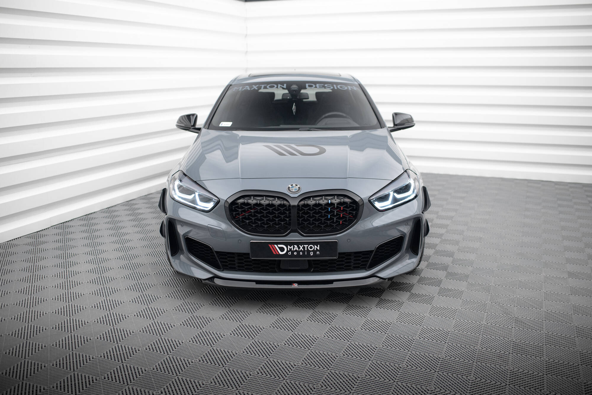Maxton Front Ansatz V.2 für BMW 1er M-Paket/ M135i / 128ti F40  schwarz Hochglanz
