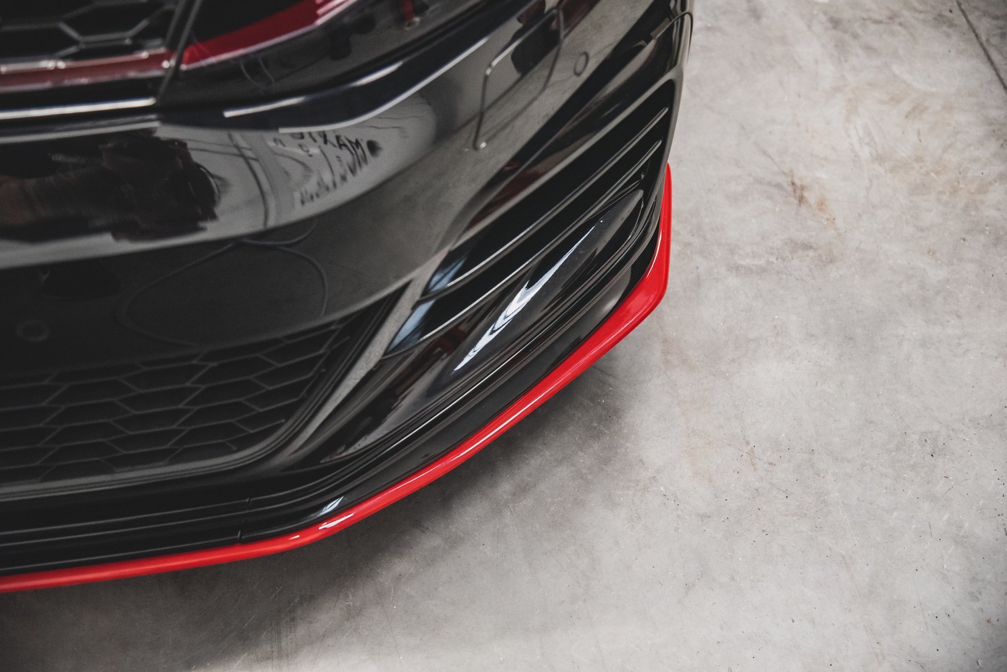 Maxton Front Ansatz passend für Golf 7 GTI TCR rot Hochglanz