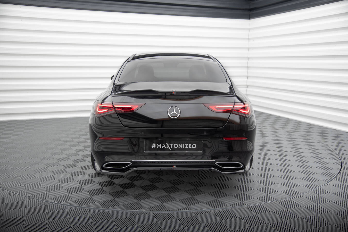 Maxton Mittlerer Cup Diffusor DTM Look Heck Ansatz für Mercedes-Benz CLA Coupe C118 schwarz Hochglanz