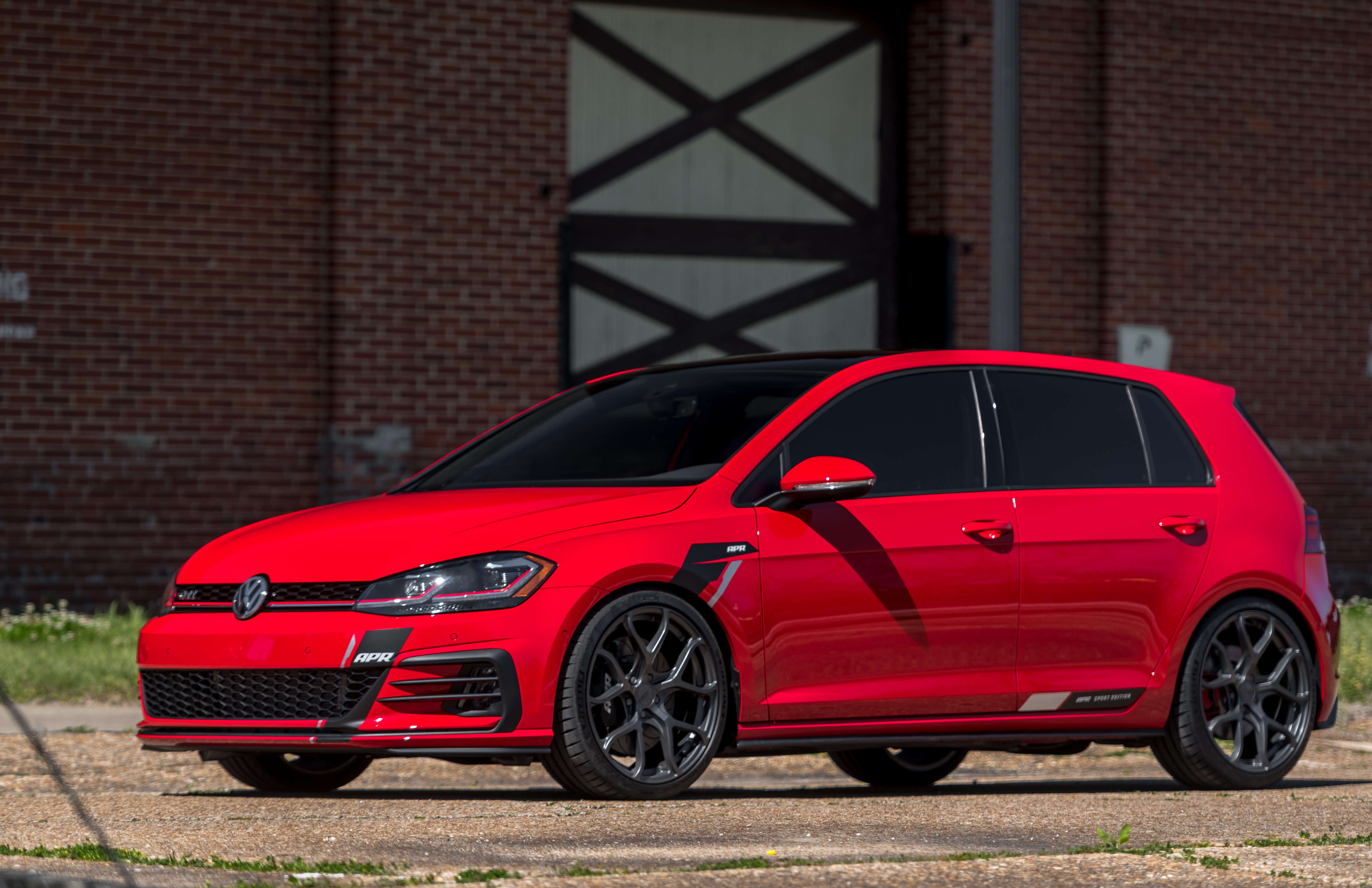 APR Flow-Form Rad A01 "Gunmetal Grau"