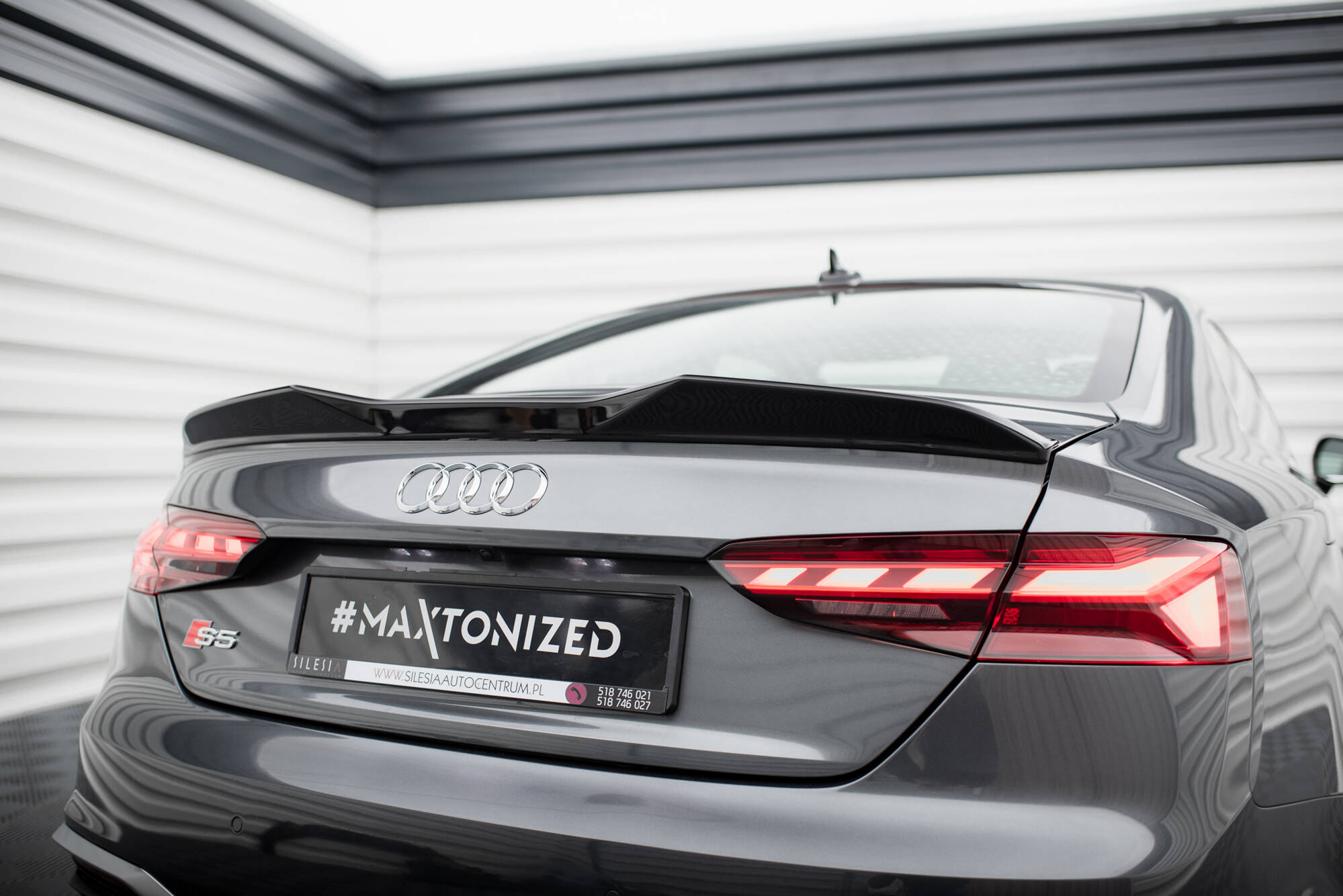 Maxton Spoiler CAP 3D passend für S5 Coupe / A5 S-Line Coupe F5 Facelift schwarz Hochglanz